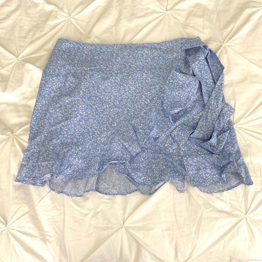 blue skirt